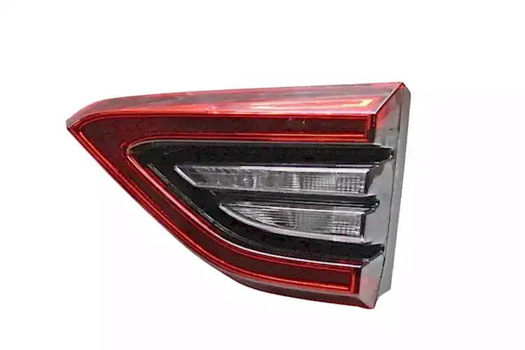 Фара задняя на крышке багажника L/R Chery Tiggo 4 J68-4433030 J68-4433040